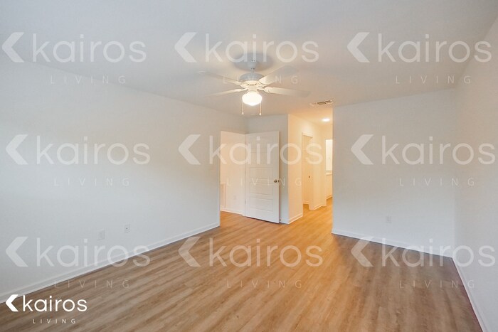 Building Photo - 11450 Camden Ct Cir