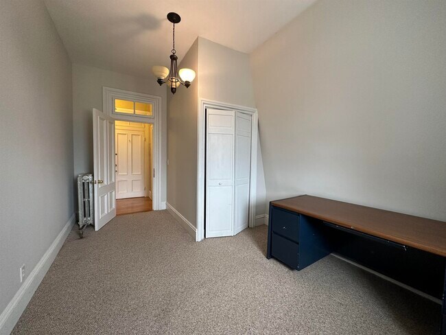 Building Photo - 241 Middle Street