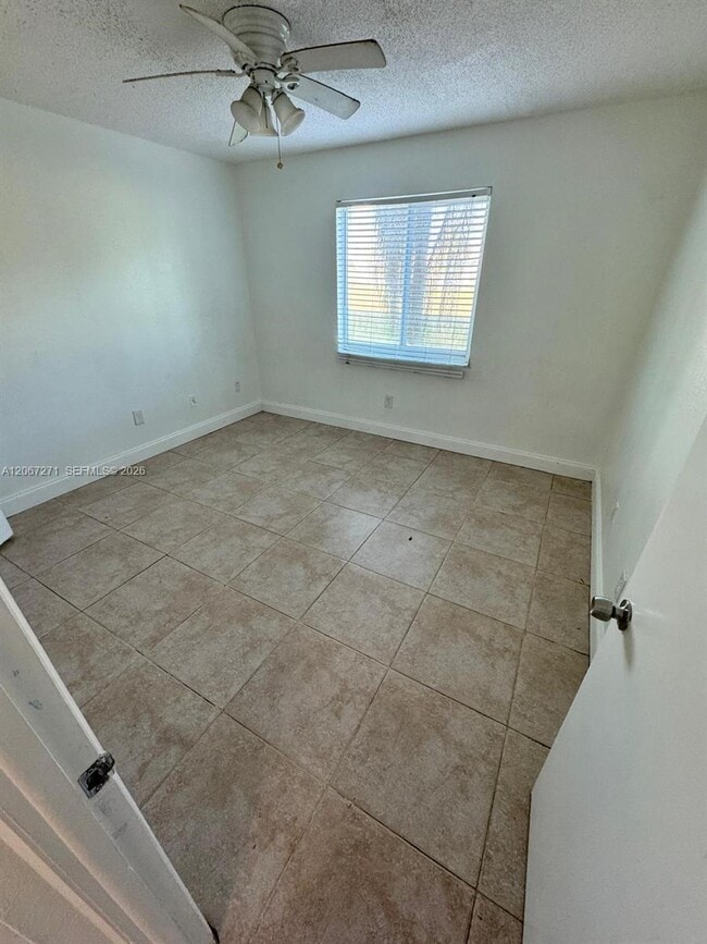 Building Photo - 14840 Naranja Lakes Blvd