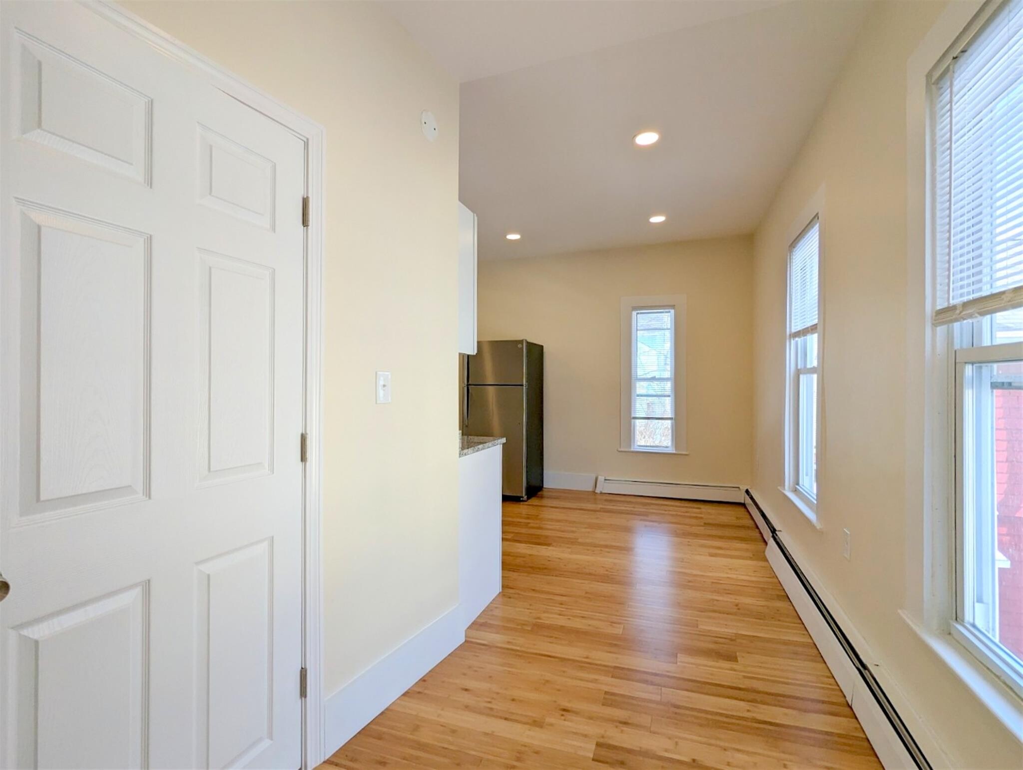 Building Photo - 21 Cameron Ave