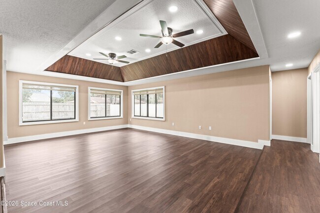 Building Photo - 6424 Dane Ave