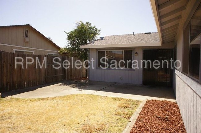 Building Photo - 5277 Eden View Dr