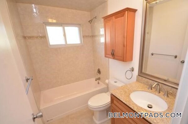 Building Photo - 21 Oxford Cir