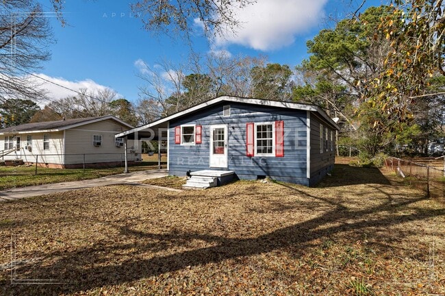 Building Photo - Newly Remodeled 3 Bd / 1 Ba in Moss Point