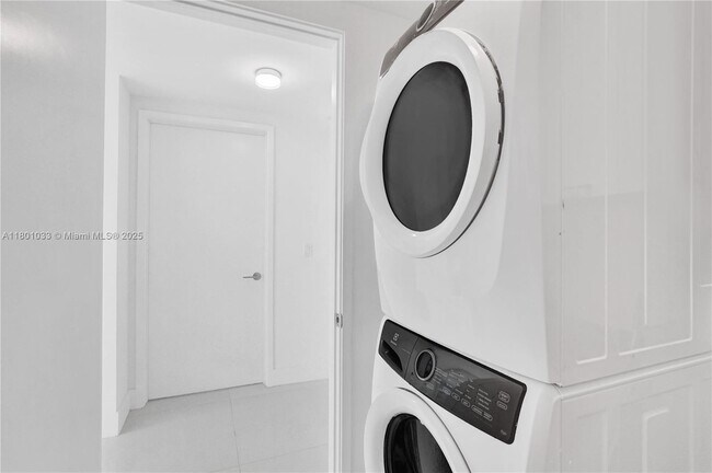 Building Photo - 330 Sunny Isles Blvd