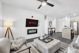 Building Photo - 5100 W Park Ave