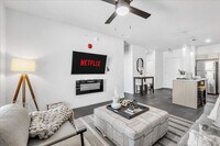 Building Photo - 5100 W Park Ave