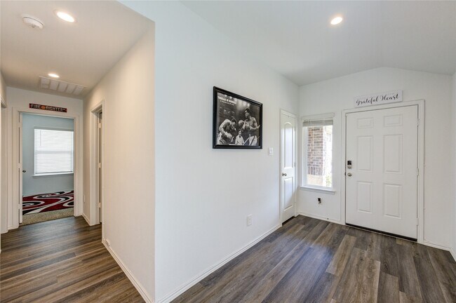 Building Photo - 5303 Creekstone Rise Ln