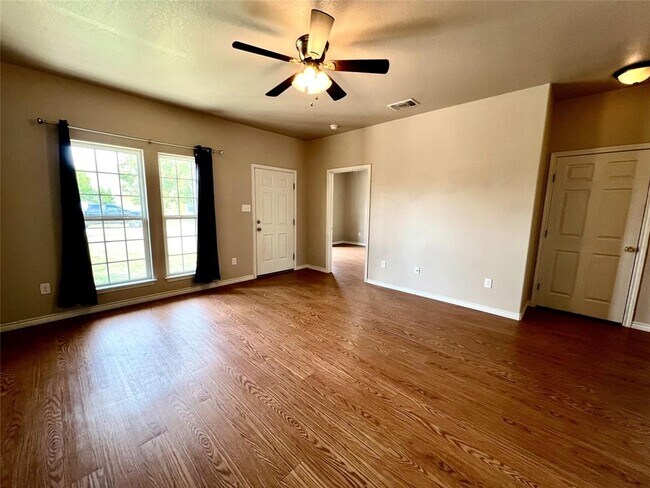 Building Photo - 1295 Harper Trl