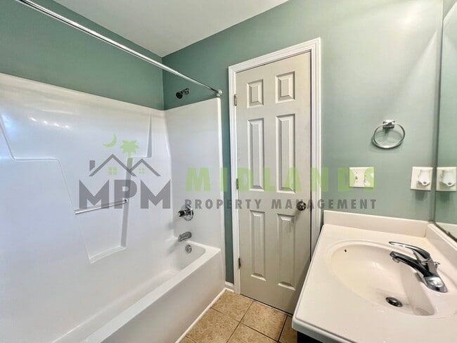 Building Photo - 248 Merchants Dr