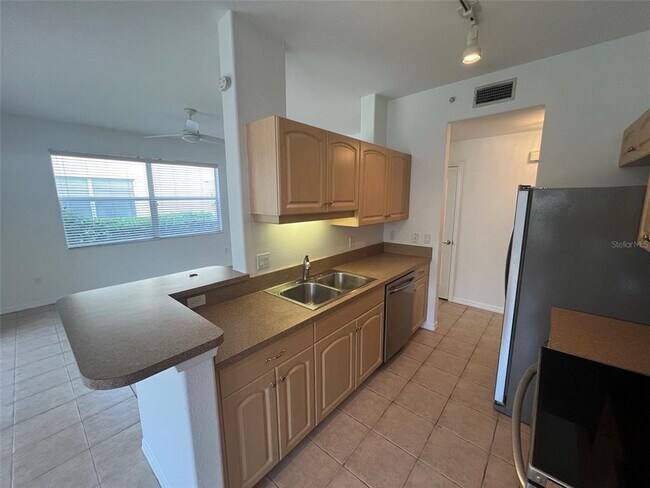 Building Photo - 4270 Vicenza Dr