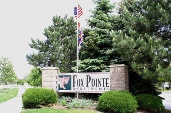 Fox Pointe - 2074 Fox Pointe Cir Aurora IL 60504 | Apartment Finder