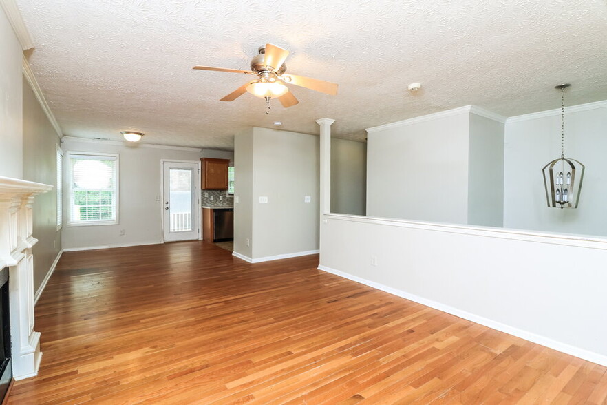 Building Photo - 222 Arbor Creek Dr