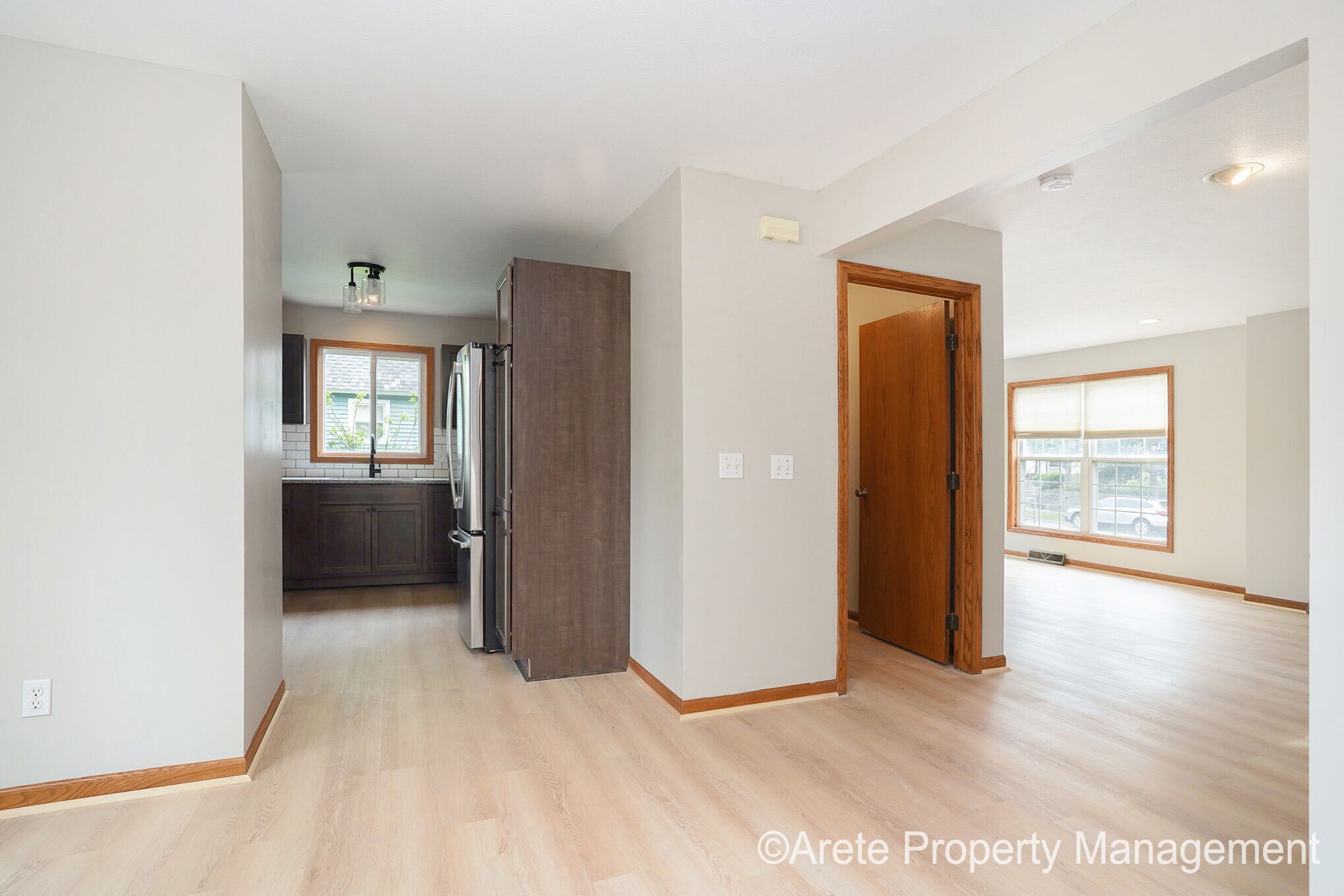 Building Photo - 147 National Ave SW