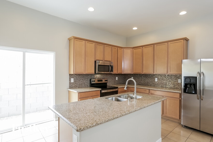 Building Photo - 6707 Pocket Wood St