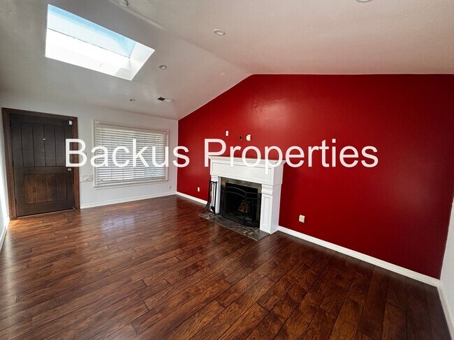 Building Photo - 1114 Kimmel St