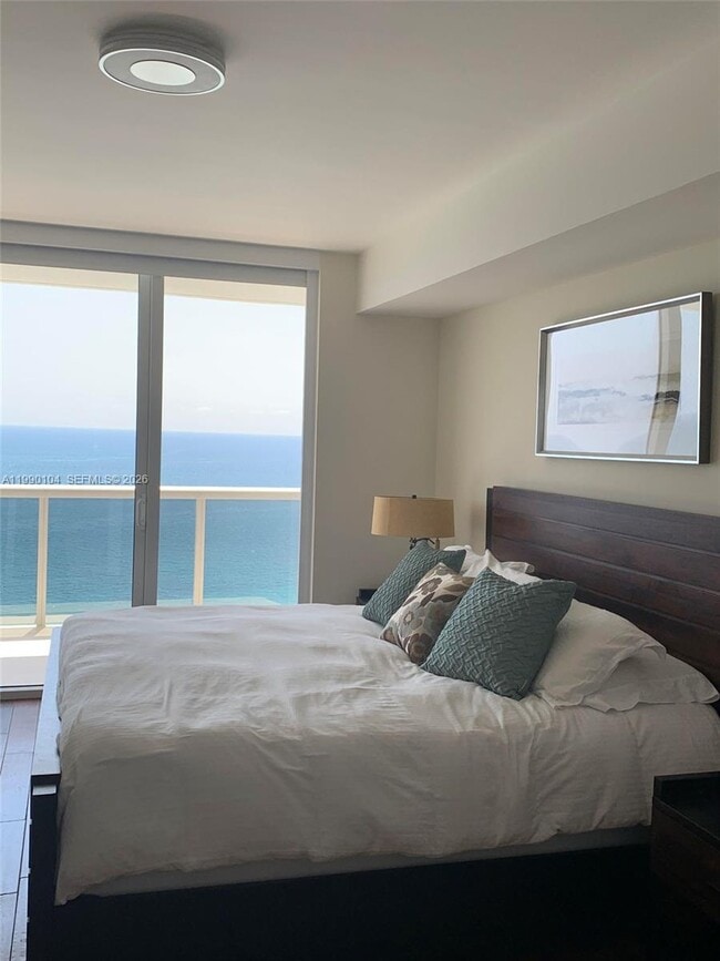 Building Photo - 1850 S Ocean Dr