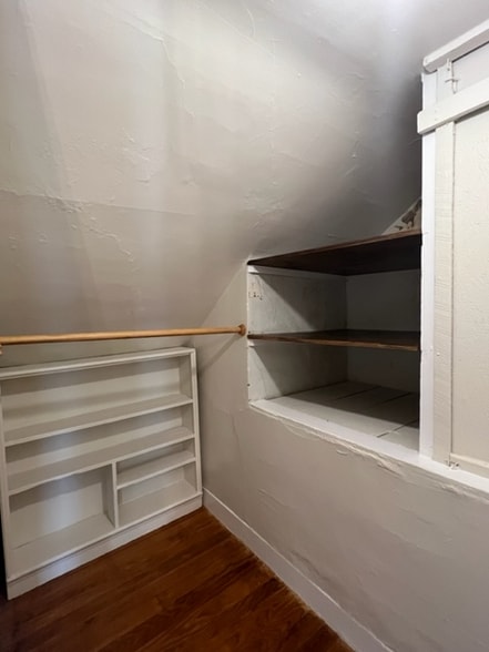 Building Photo - 49 Green St