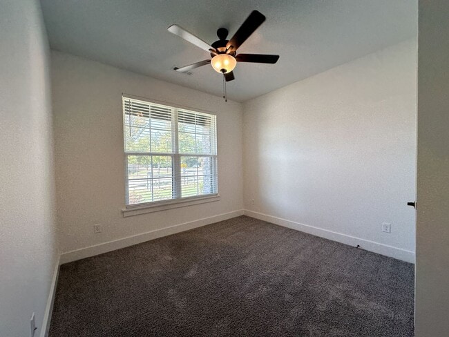 Building Photo - 2196 N Woodlark Ln