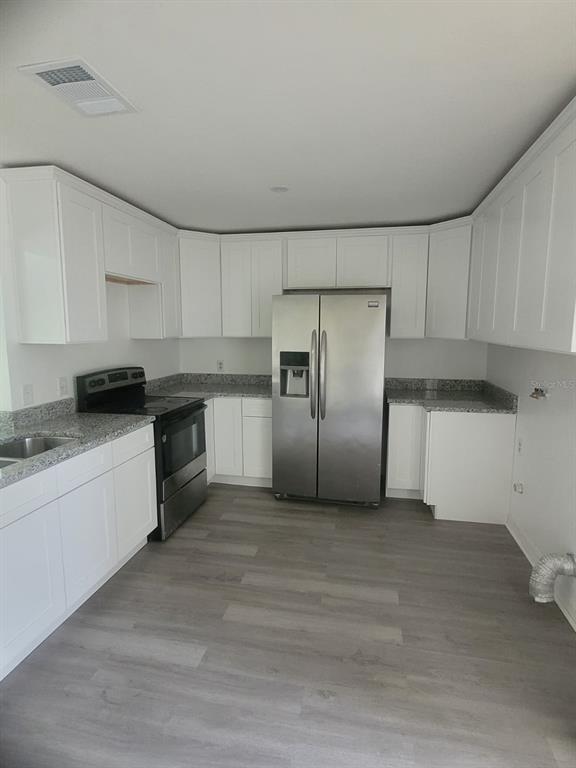 Building Photo - 451 Cart Ct