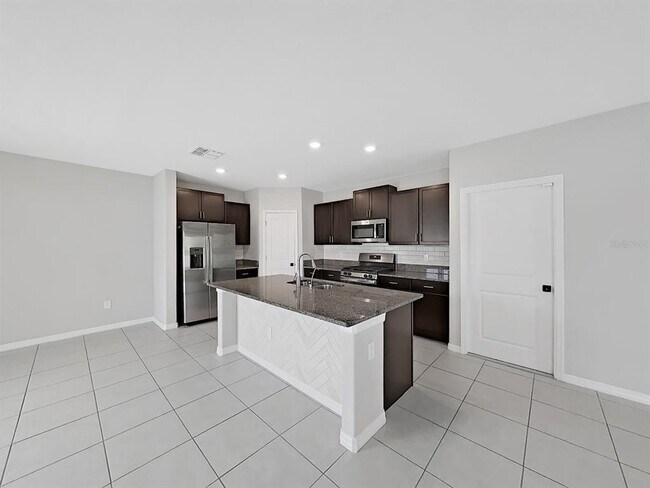 Building Photo - 10330 Blue Plume Ct