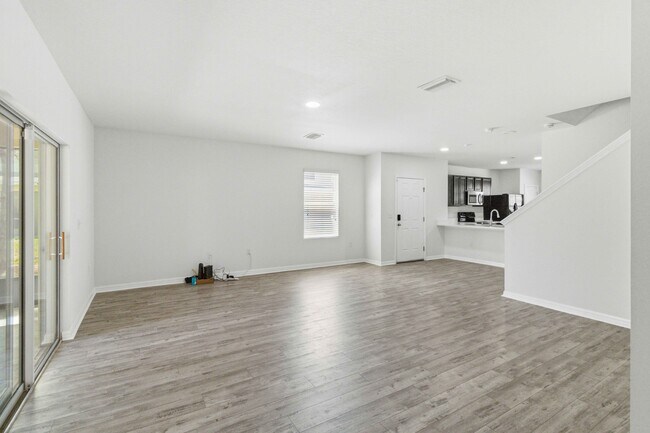 Building Photo - 9973 Hound Chase Dr