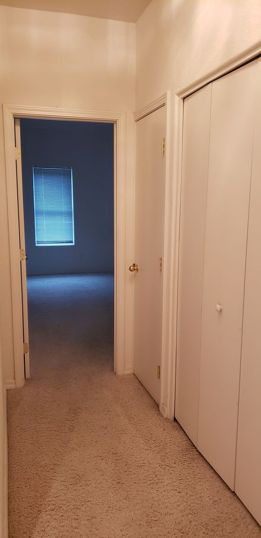 Building Photo - 18371deerhillroad.is4lease.com