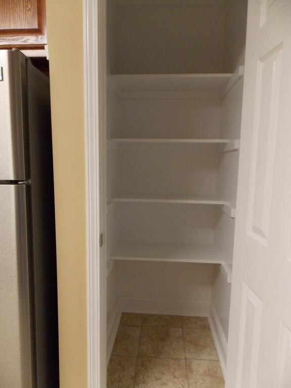 Building Photo - 110 Lakeview Commons Rd