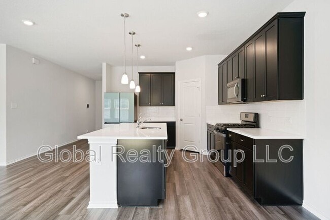 Building Photo - 6831 Titan Pk