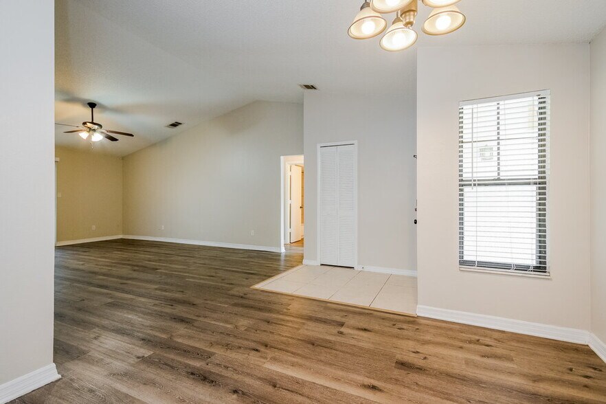 Building Photo - 1125 Covington St