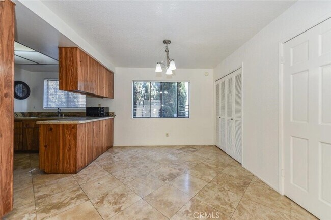 Building Photo - 1818 W 145th St
