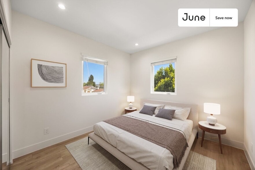 Building Photo - 5637 Riverton Ave