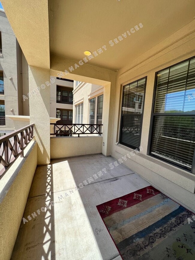 Building Photo - VIEWS AND LOCATION IN GATED ARTESIA LUXURY CONDOMINIUM IN SCOTTSDALE