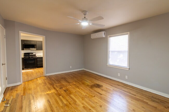 Building Photo - 3206 9th St