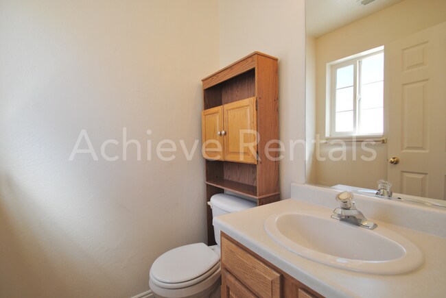 Building Photo - Yorkshire Village Townhome | Clubhouse & Basketball Court