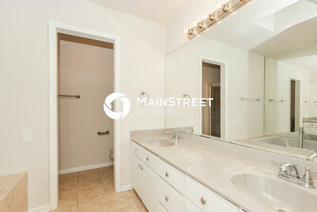Building Photo - 3 Bedroom Pet-Friendly Home in HERMITAGE, TN with Main Street Renewal