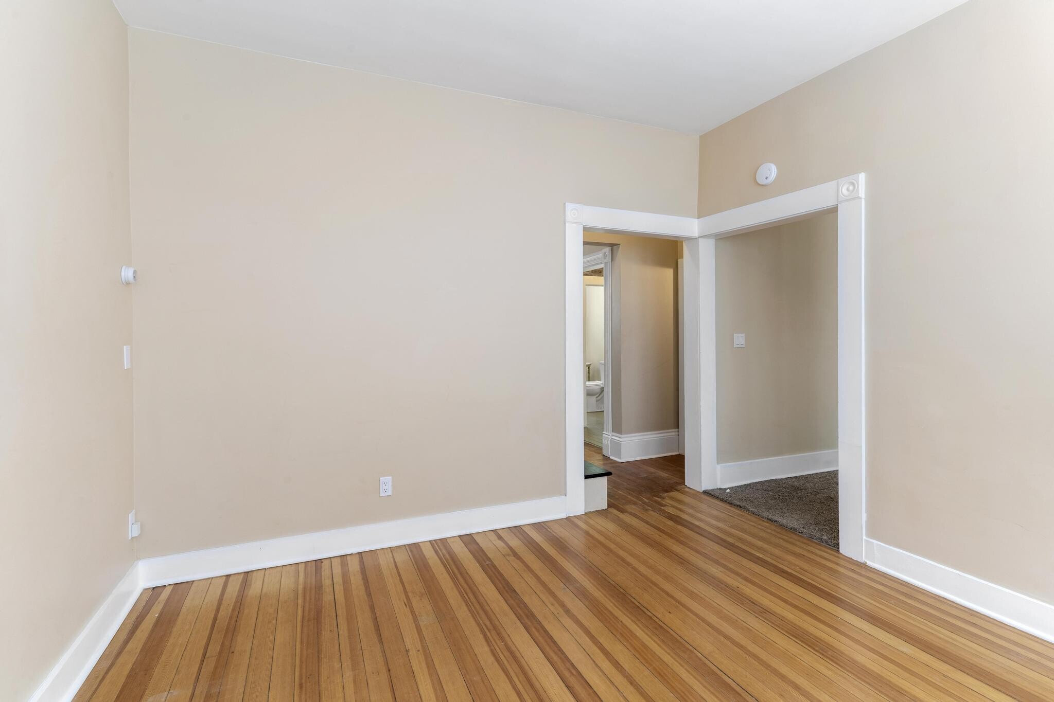 Building Photo - 836 E Kiowa St