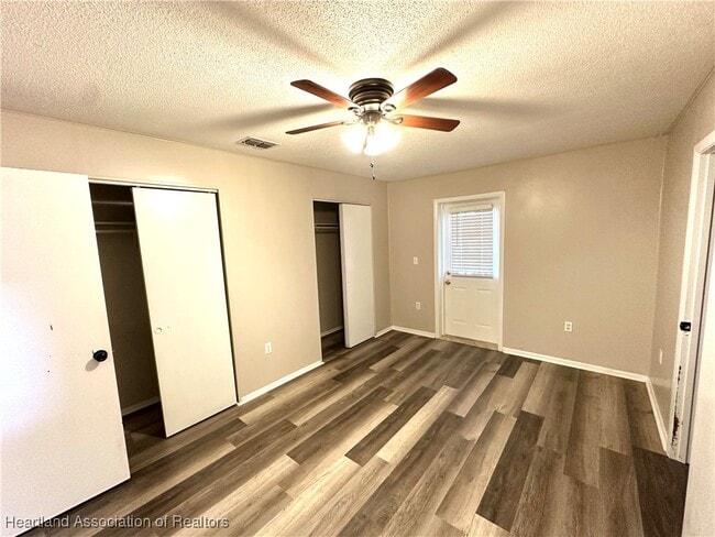 Building Photo - 1504 Sam Asbury Ave