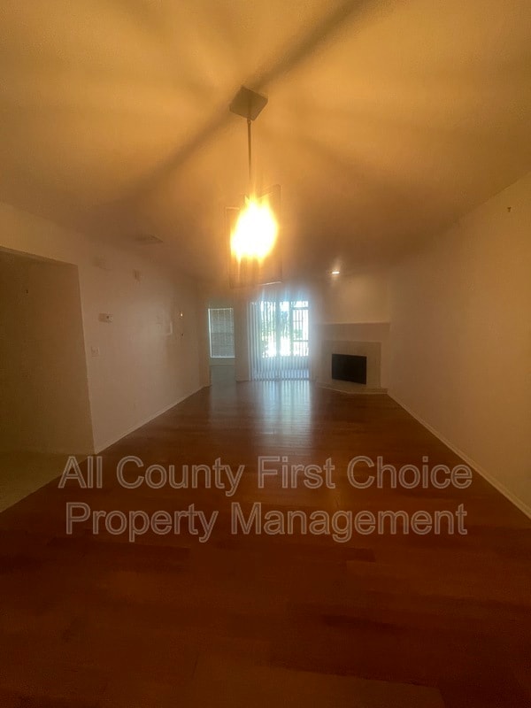 Building Photo - 2662 Sequoia Terrace