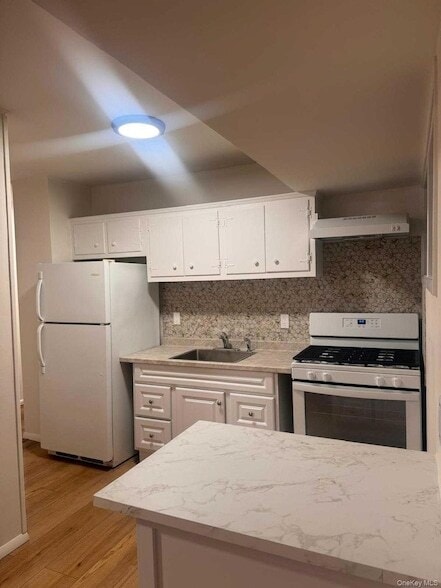 Building Photo - 5 Birch Ct