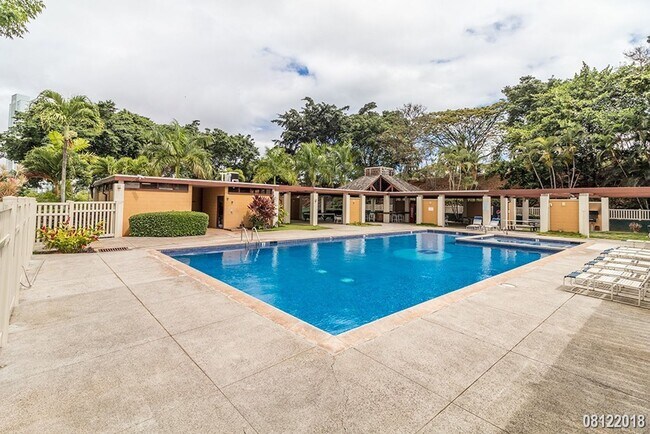 Building Photo - RARELY AVAILABLE PEARL TWO CONDO IN AIEA 1...