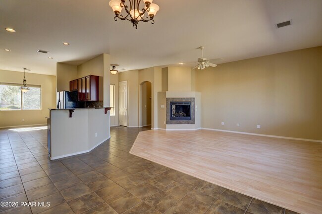 Building Photo - 6496 E Brombil St