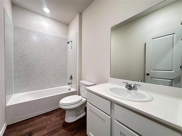 Building Photo - 728 Pineywood Trl