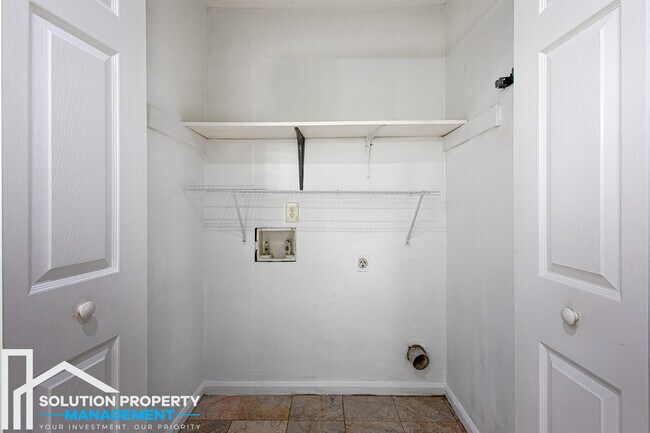 Building Photo - 4758 Pebble Trce