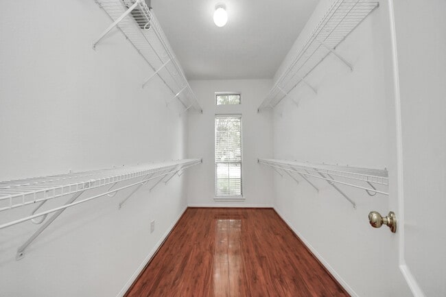 Building Photo - 4230 Waterwood Dr