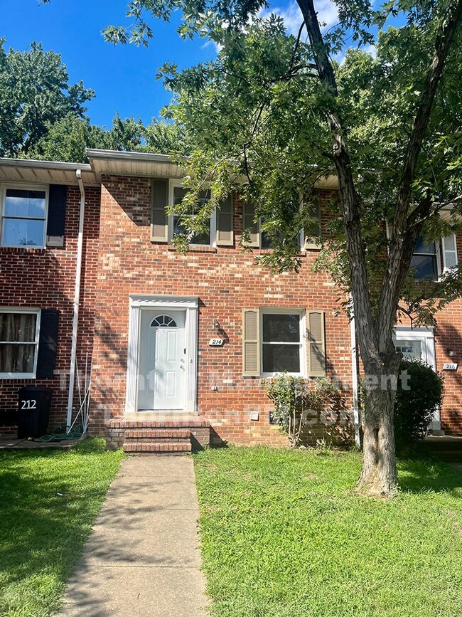 Primary Photo - Fredericksburg Townhouse Price Drop!