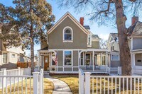 Building Photo - 1511 N Nevada Ave