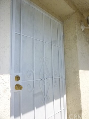 Building Photo - 15910 Harvard Blvd