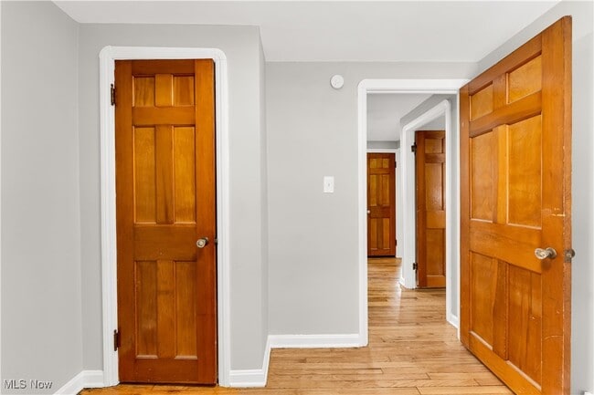 Building Photo - 17416 Throckley Ave