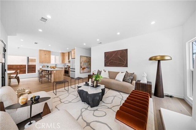 Building Photo - 2203 Pelham Ave